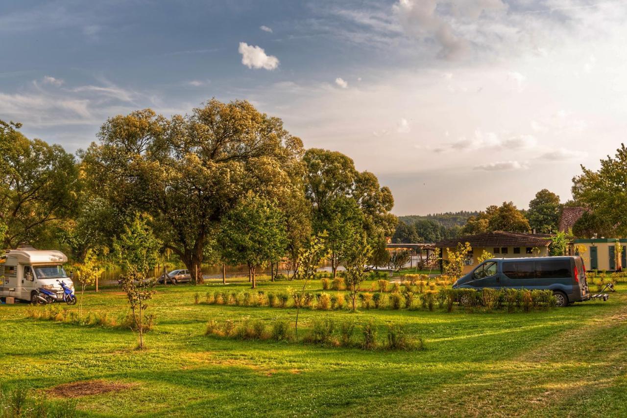 Camping Prima Otel Týn nad Vltavou Dış mekan fotoğraf